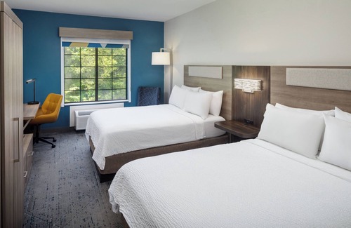 Albemarle Hotel | Holiday Inn Express & Suites Albermarle by IHG
