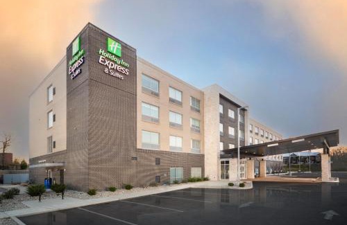 Florence Hotel | Holiday Inn Express & Suites - Florence - Cincinnati Airport by IHG
