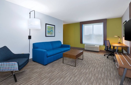Franklin Hotel | Holiday Inn Express & Suites Dayton South Franklin by IHG