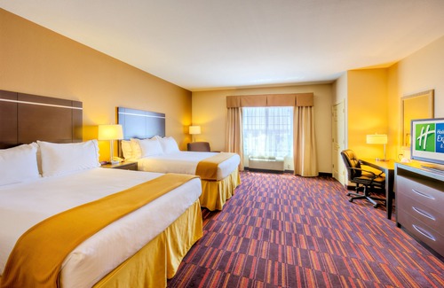 Granbury Hotel | Holiday Inn Express & Suites Granbury by IHG