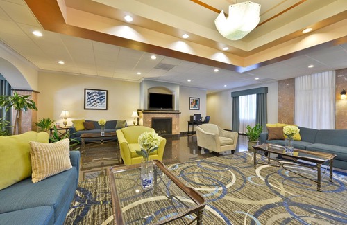 Fort Lewis Hotel | Holiday Inn Express & Suites Tacoma South - Lakewood by IHG
