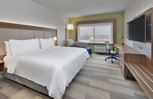 Roanoke Hotel | Holiday Inn Express & Suites Fort Worth North - Northlake by IHG