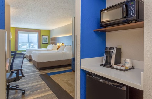 Vandalia Hotel | Holiday Inn Express & Suites Vandalia by IHG