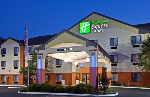 Muncie Hotel | Holiday Inn Express & Suites - Muncie