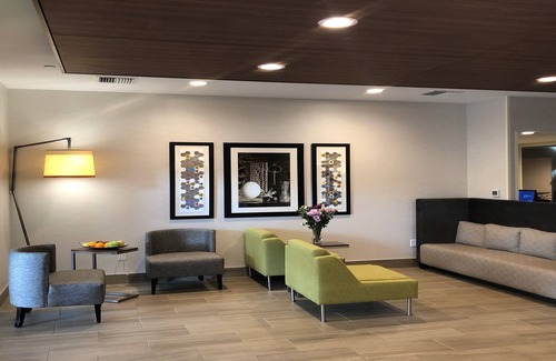Albany Hotel | Holiday Inn Express & Suites Albany by IHG