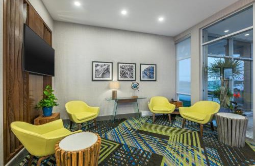 Moncton Hotel | Holiday Inn Express & Suites Moncton by IHG