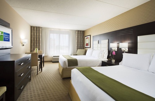 Bells Corners Hotel | Holiday Inn Express & Suites Ottawa West - Nepean by IHG