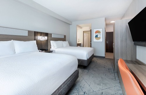 Park Central Hotel | Holiday Inn Express & Suites Dallas Park Central Northeast by IHG