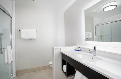 East Ely Hotel | Holiday Inn Express & Suites Ely by IHG