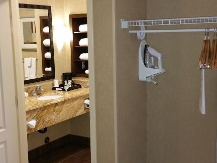 North Logan Hotel | Holiday Inn Express & Suites Logan by IHG