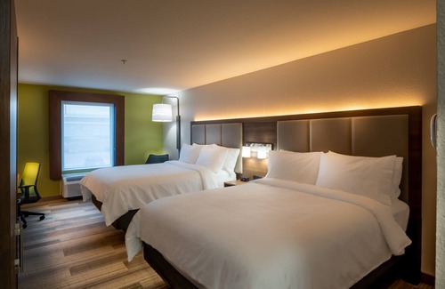 West Hotel | Holiday Inn Express & Suites N Waco Area - West by IHG