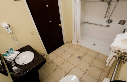 Pampa Hotel | Holiday Inn Express & Suites Pampa by IHG