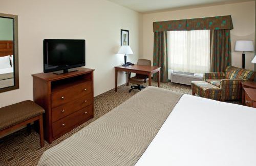 Ripley Hotel | Holiday Inn Express & Suites Ripley by IHG