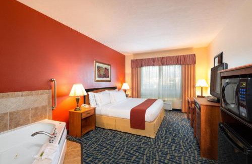 Alamosa Hotel | Holiday Inn Express & Suites Alamosa by IHG