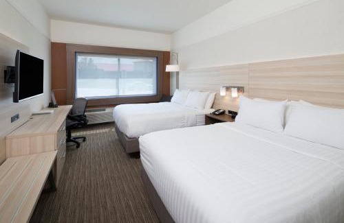 Alpena Hotel | Holiday Inn Express & Suites Alpena - Downtown by IHG
