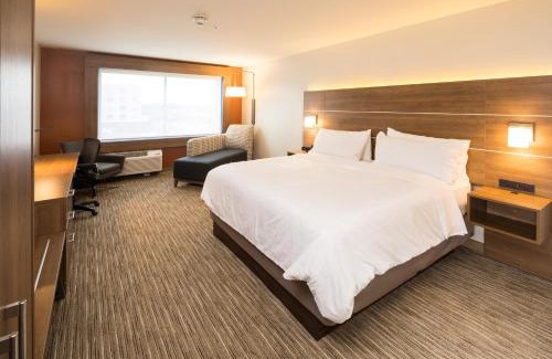 Alpena Hotel | Holiday Inn Express & Suites Alpena - Downtown by IHG