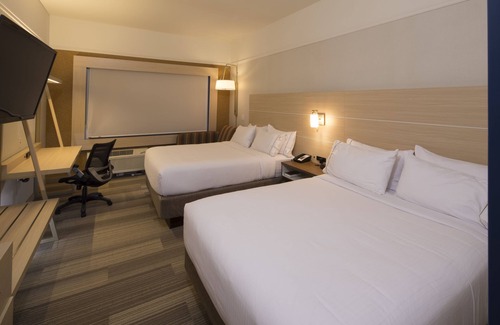 Alpena Hotel | Holiday Inn Express & Suites Alpena - Downtown by IHG