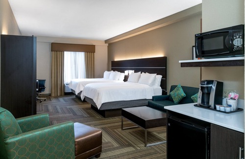 Summit Hotel | Holiday Inn Express & Suites Ashland by IHG