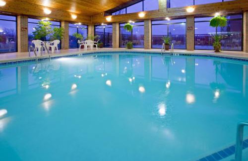 Bad Axe Hotel | Holiday Inn Express & Suites Bad Axe by IHG