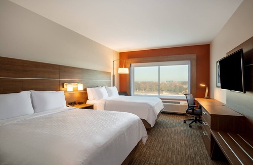 Beloit Hotel | Holiday Inn Express & Suites Beloit by IHG