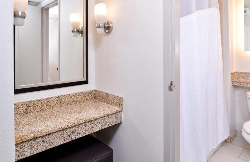 Downtown Buffalo Hotel | Holiday Inn Express & Suites Buffalo Downtown by IHG