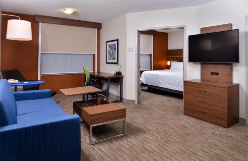 Downtown Buffalo Hotel | Holiday Inn Express & Suites Buffalo Downtown by IHG