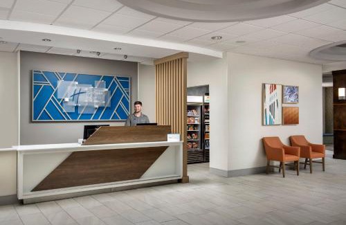 Clinton Hotel | Holiday Inn Express & Suites Knoxville-Clinton by IHG
