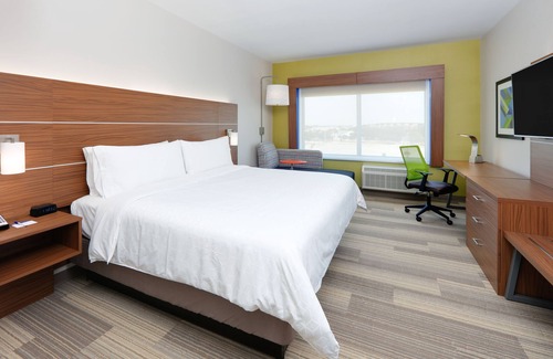 Dallas Hotel | Holiday Inn Express & Suites Dallas NW HWY - Love Field by IHG