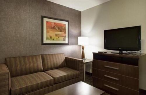Fremont Hotel | Holiday Inn Express & Suites North Fremont by IHG