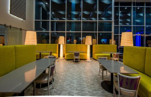 Garland Hotel | Holiday Inn Express & Suites Garland E - Lake Hubbard I30 by IHG