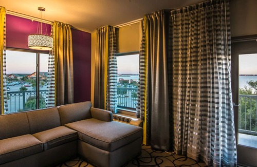 Garland Hotel | Holiday Inn Express & Suites Garland E - Lake Hubbard I30 by IHG