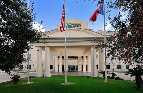 Garden Oaks Hotel | Holiday Inn Express & Suites Houston Northwest-Brookhollow by IHG