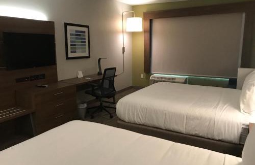 Sharpstown Hotel | Holiday Inn Express & Suites Houston Southwest Galleria Area by IHG