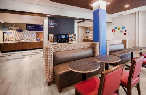 FM 1960 Hotel | Holiday Inn Express & Suites Houston - North I45 Spring by IHG
