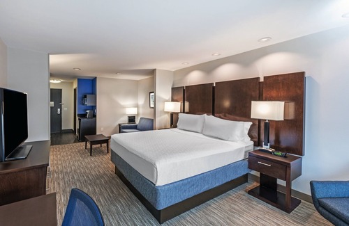 Vineyard Bay Hotel | Holiday Inn Express & Suites Austin NW - Lakeway by IHG