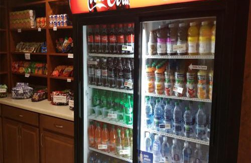 Lantana Hotel | Holiday Inn Express & Suites Lantana by IHG
