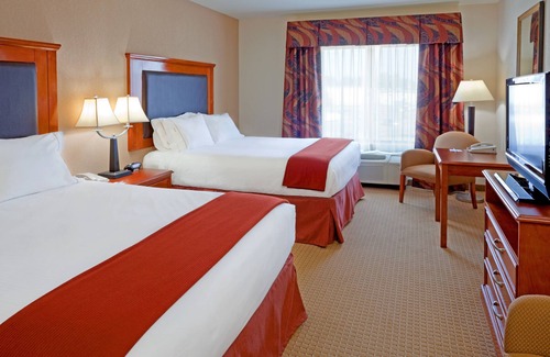 Latham Hotel | Holiday Inn Express & Suites Albany Airport Area - Latham by IHG