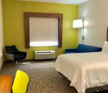 Longview Hotel | Holiday Inn Express & Suites Longview South I-20 by IHG
