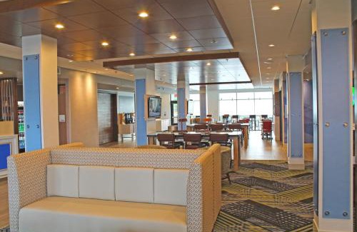 St. Louis Hotel | Holiday Inn Express & Suites - St. Louis South - I-55 by IHG
