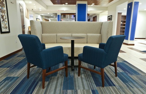 Frenchtown Township Hotel | Holiday Inn Express & Suites Monroe by IHG