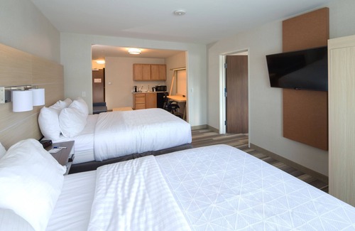 Frenchtown Township Hotel | Holiday Inn Express & Suites Monroe by IHG
