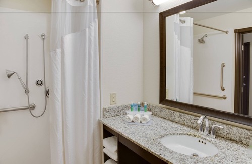 Nevada Hotel | Holiday Inn Express & Suites Nevada by IHG