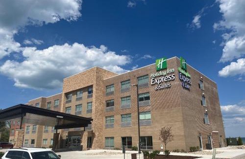 Oscoda Hotel | Holiday Inn Express & Suites Oscoda by IHG