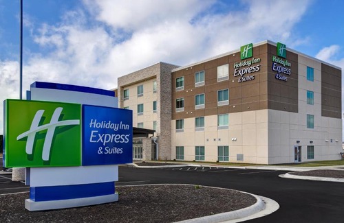 Ottawa Hotel | Holiday Inn Express & Suites - Ottawa by IHG
