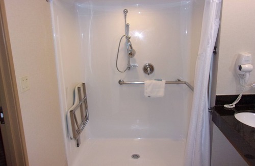 Roselle Hotel | Holiday Inn Express & Suites Chicago West-Roselle by IHG
