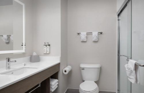 Superior Hotel | Holiday Inn Express & Suites Superior by IHG