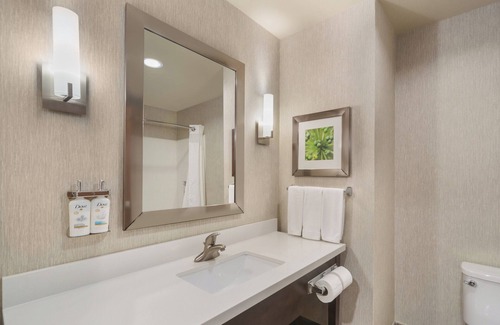 Tomball Hotel | Holiday Inn Express & Suites Houston NW - Tomball Area by IHG