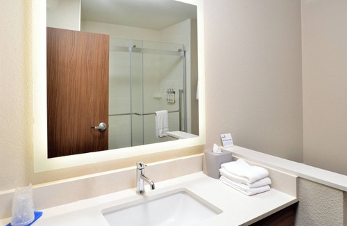 Wylie Hotel | Holiday Inn Express & Suites Wylie West by IHG