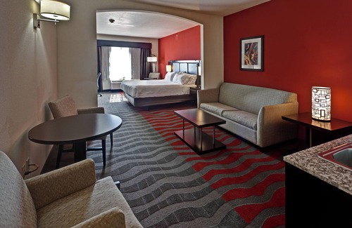 Maize Hotel | Holiday Inn Express & Suites Wichita Northwest by IHG