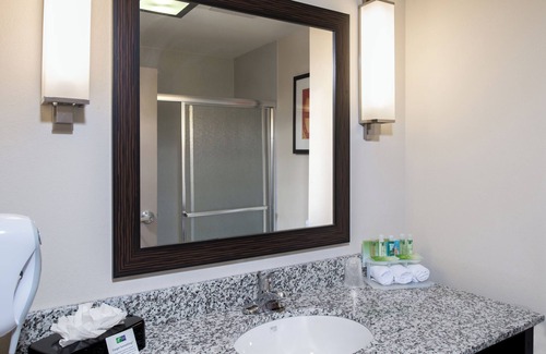 Maize Hotel | Holiday Inn Express & Suites Wichita Northwest by IHG